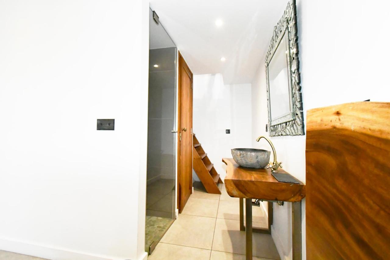 Design Yourhosthelper Cannes Bagian luar foto